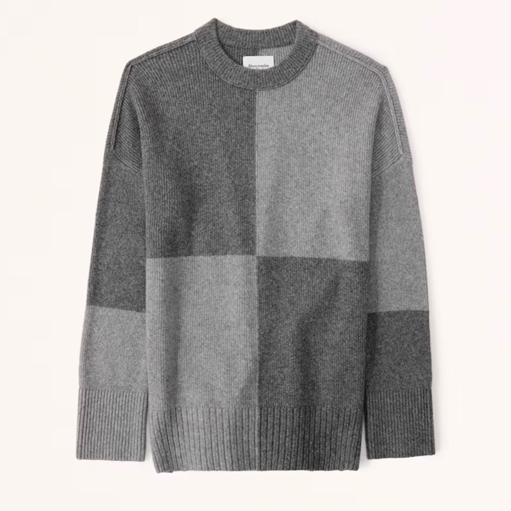 Abercrombie Oversized Fluffy Pattern Crew Sweater in Grey, size S